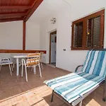 Neve Apartment *