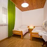 Neve Apartment