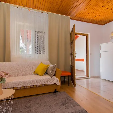 Apartman Neve Vodice